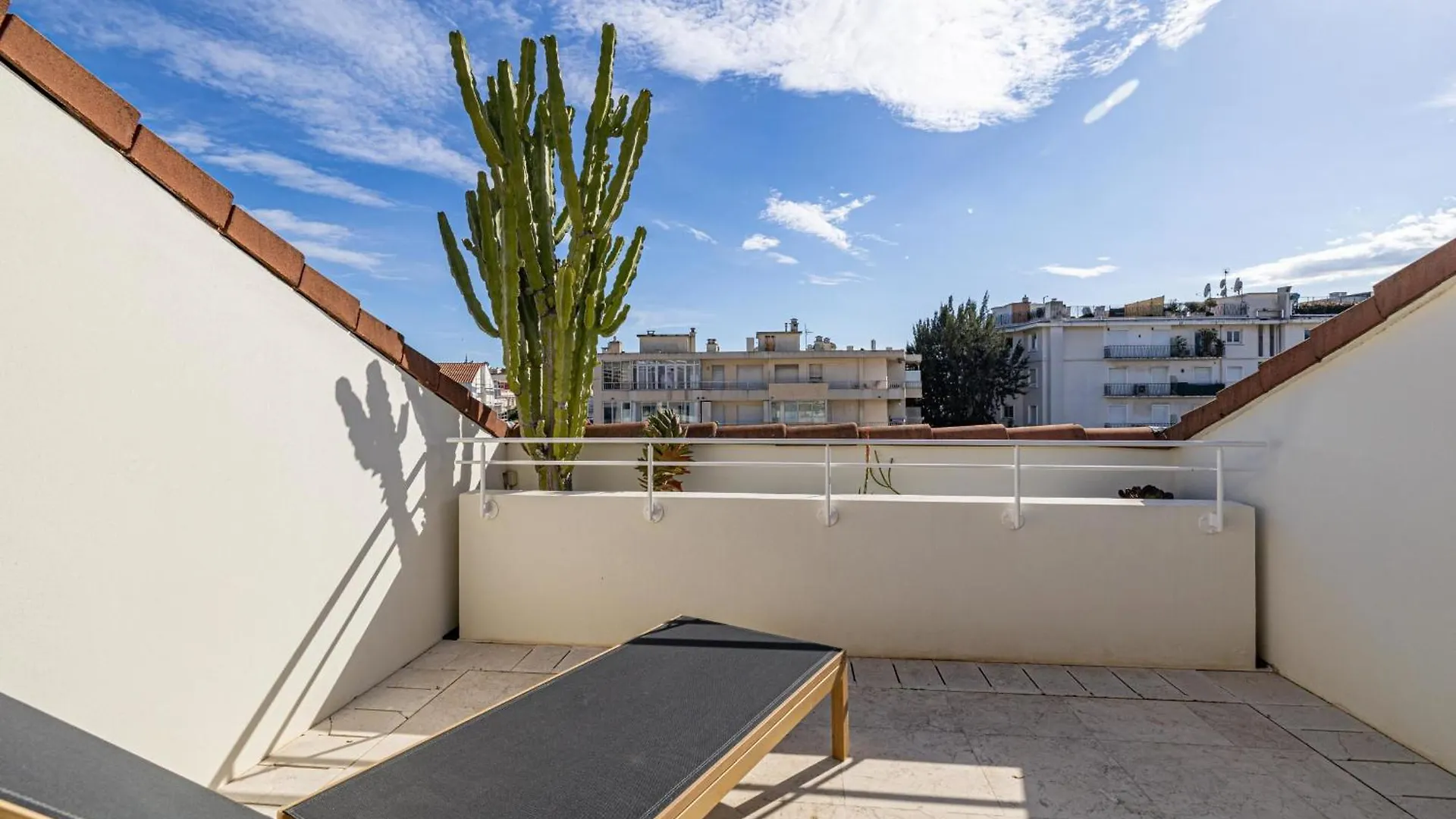 Ref 823 - Cannes Center - Duplex Apartment For Rent 0*,  France