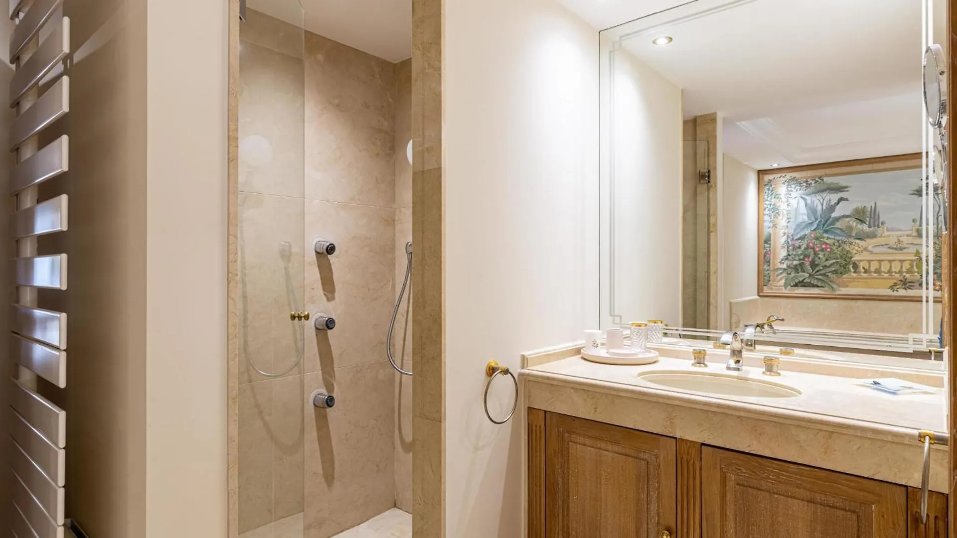 Ref 823 - Cannes Center - Duplex Apartment For Rent France