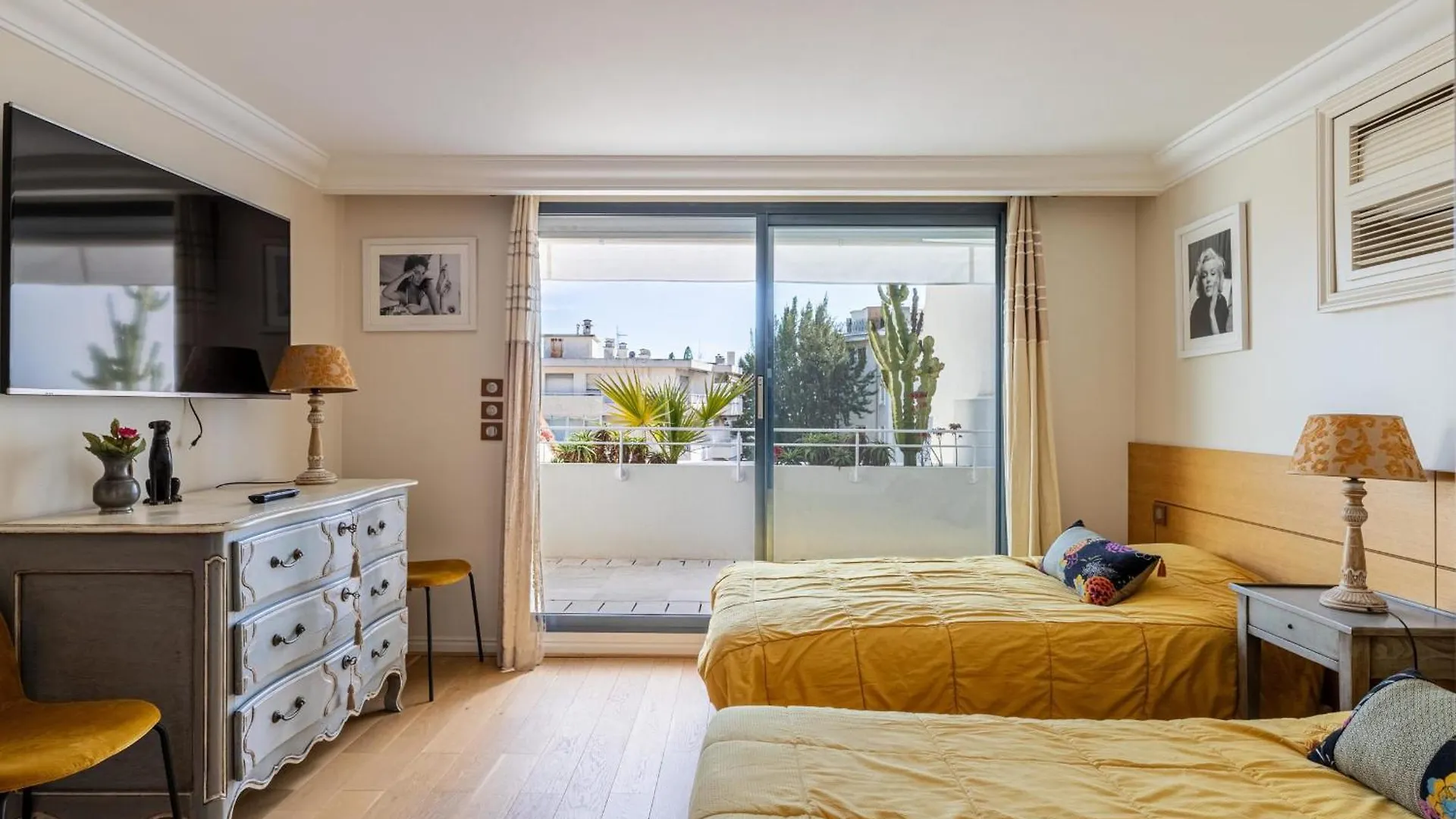Ref 823 - Cannes Center - Duplex Apartment For Rent