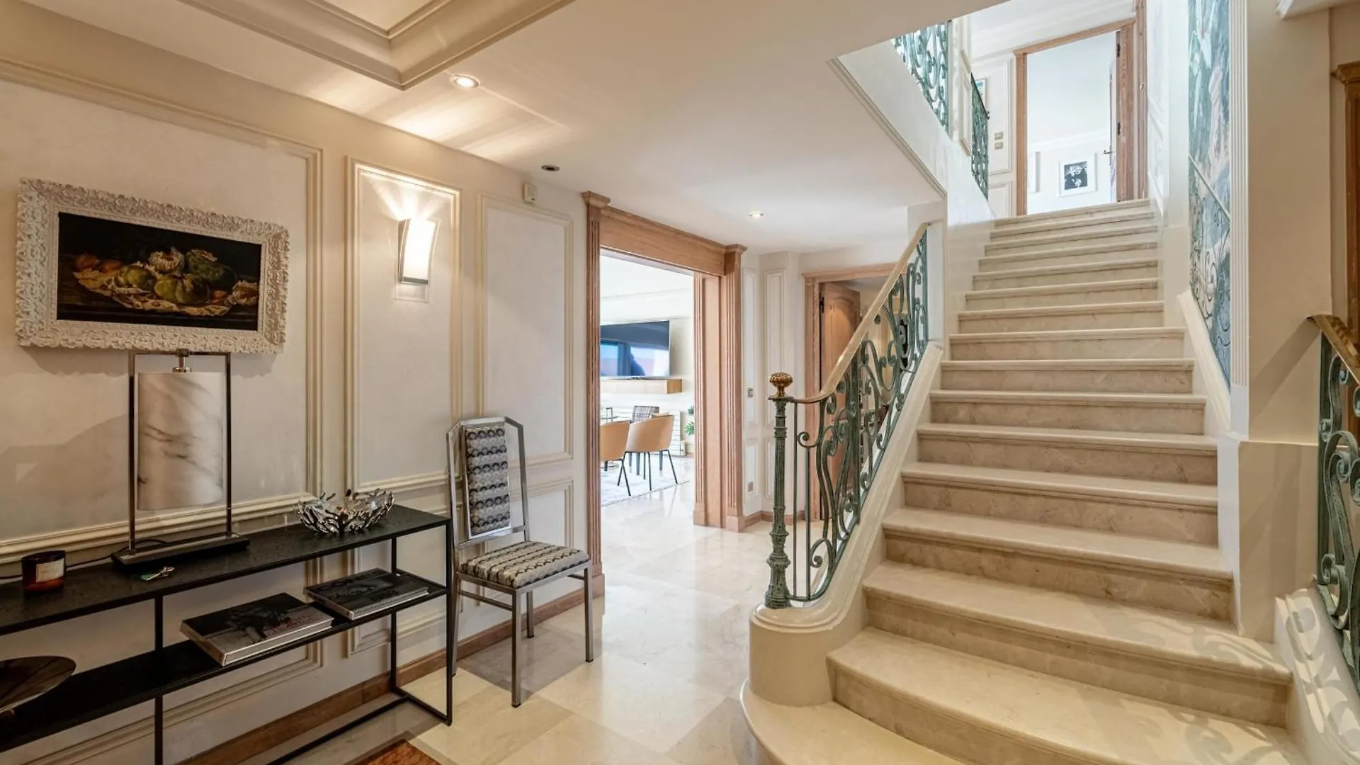 Ref 823 - Cannes Center - Duplex Apartment For Rent Francia