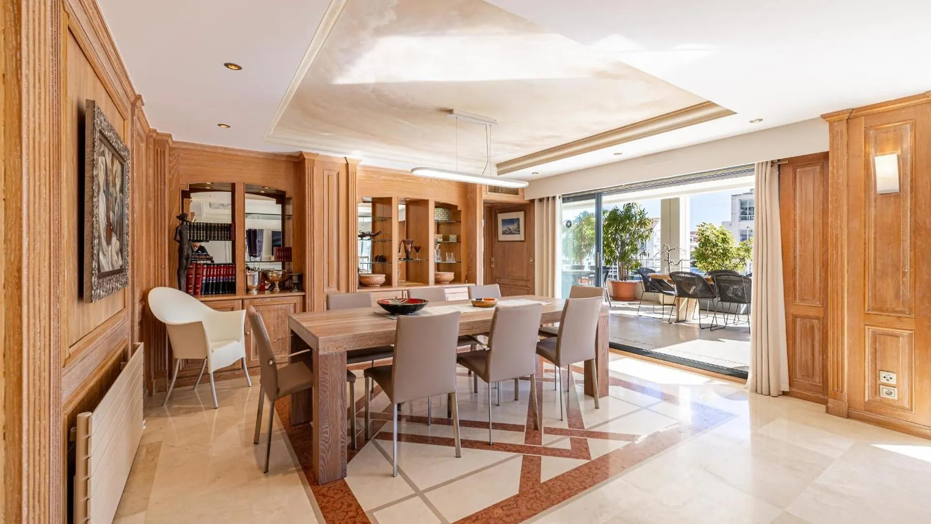 Ref 823 - Cannes Center - Duplex Apartment For Rent