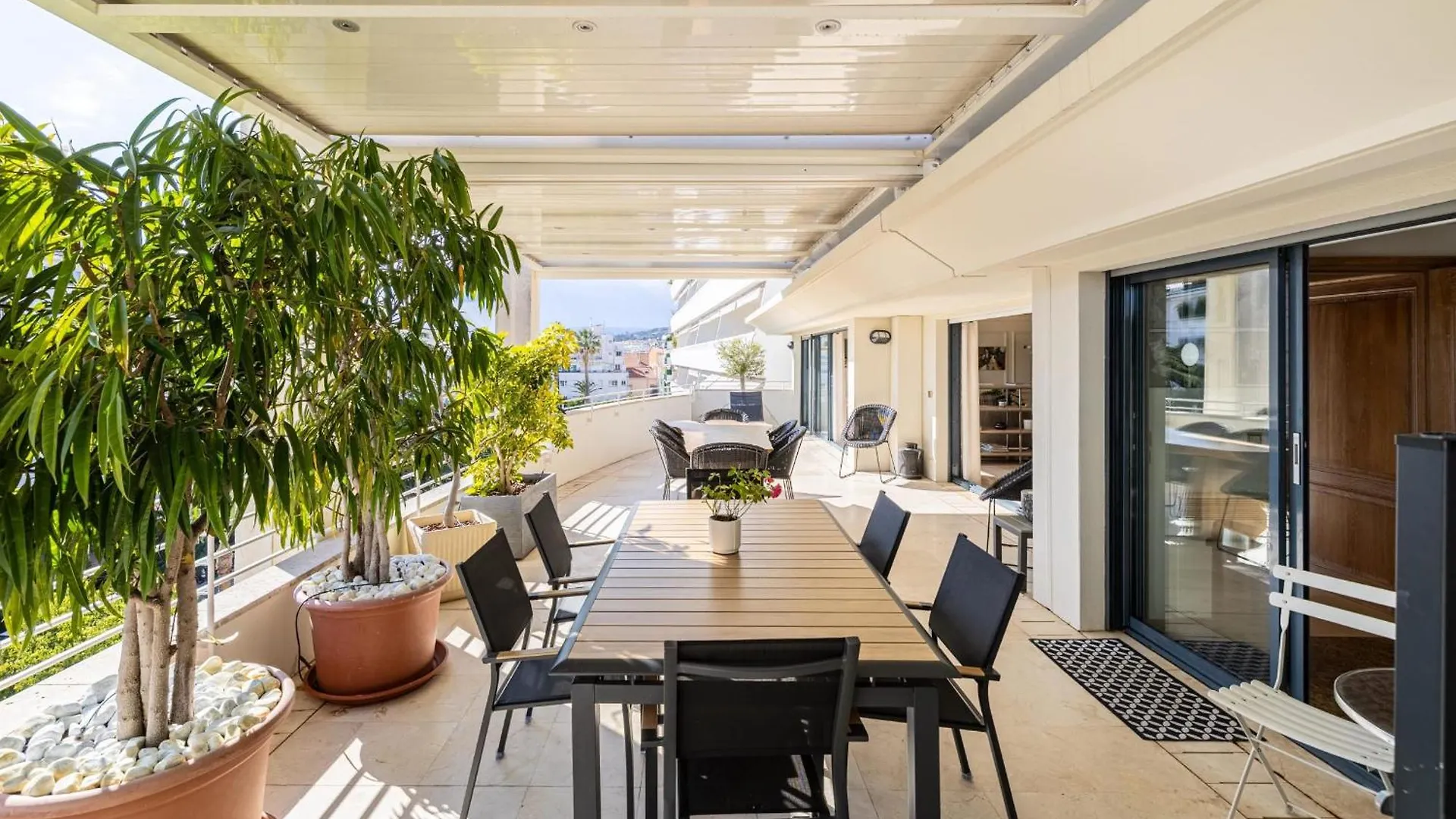 Ref 823 - Cannes Center - Duplex Apartment For Rent